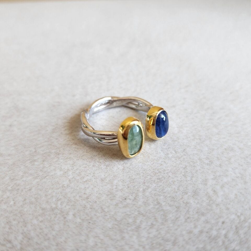 Yeşil ve Mavi Kyanit Taşlı Altın Kaplamalı Gümüş Yüzük