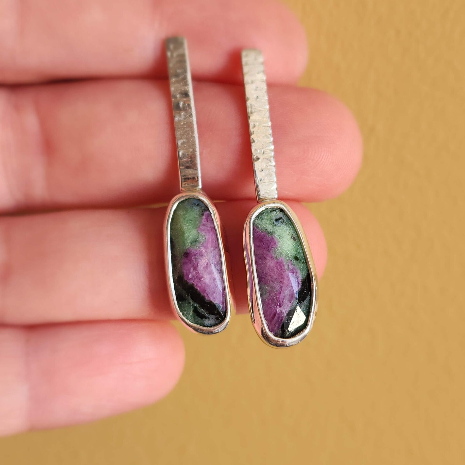 Anyolit Taşlı 925 Ayar El Yapımı Gümüş Küpe