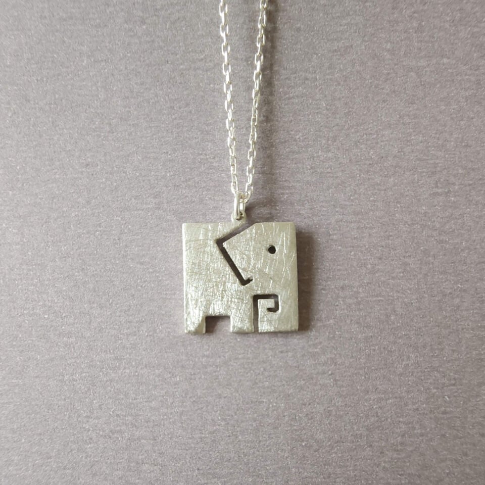 Minimal Fil Figürlü 925 Ayar El Yapımı Gümüş Kolye