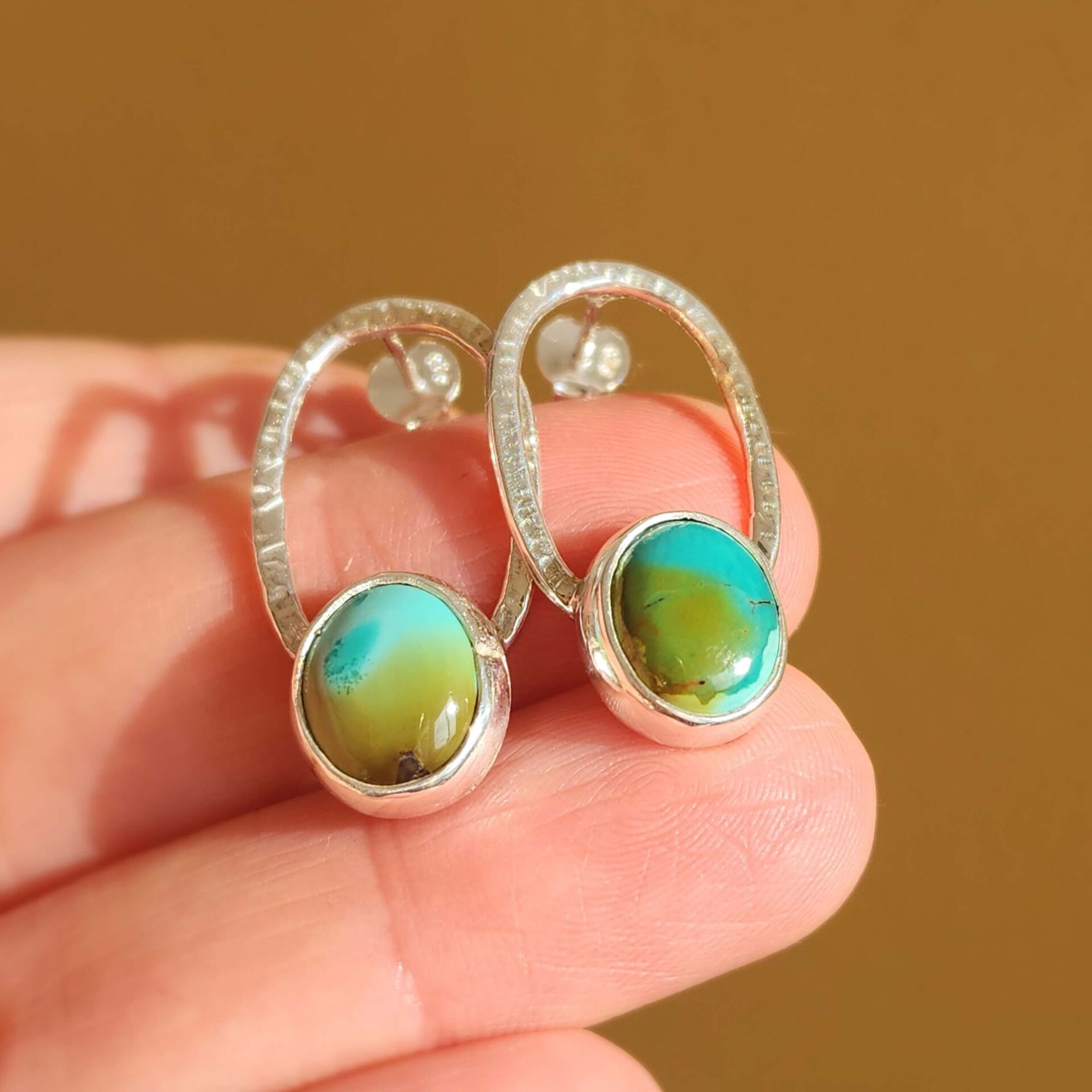 Turkuaz Taşlı 925 Ayar El Yapımı Gümüş Küpe