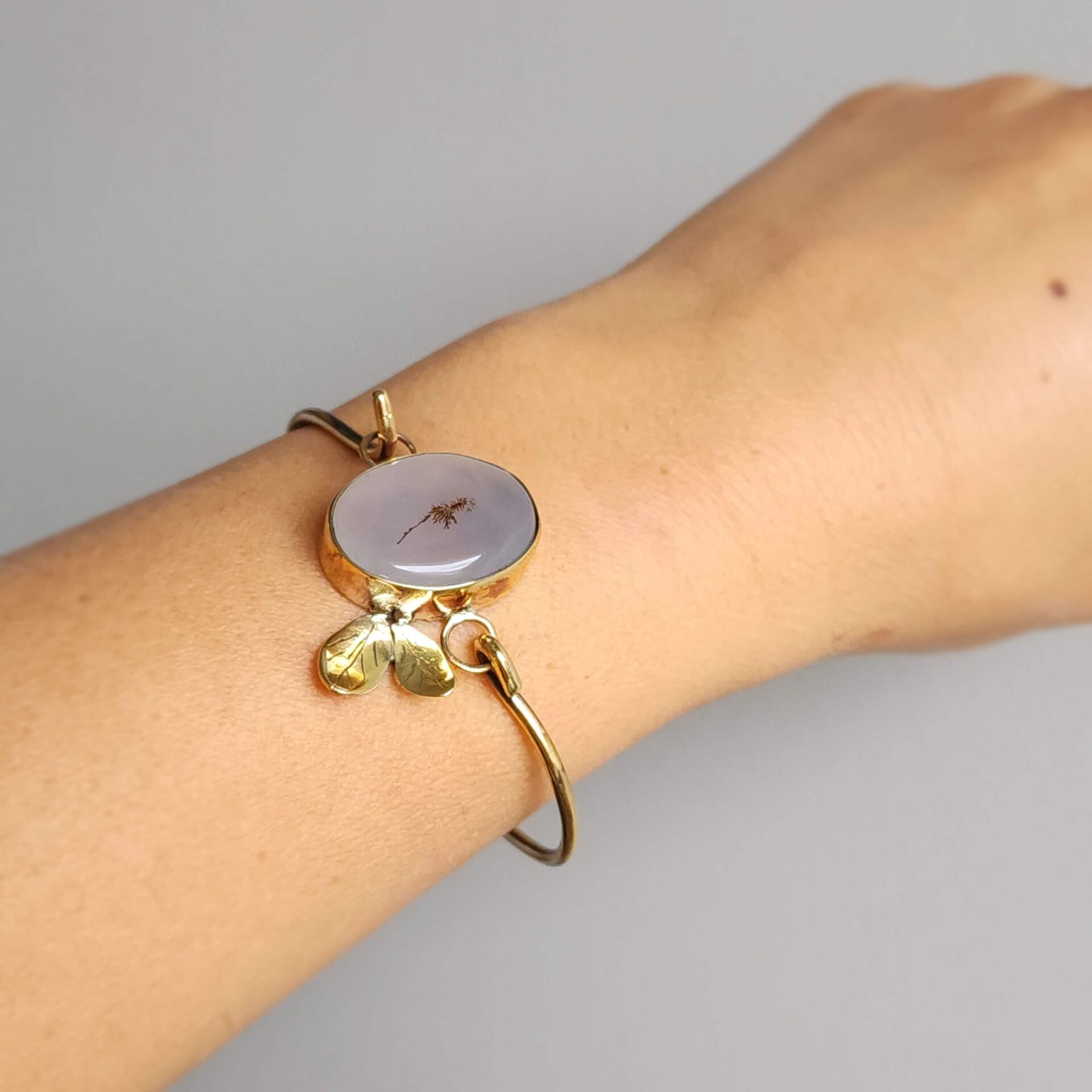 Dendritli Agat Taşlı Yaprak Detaylı El Yapımı Altın Kaplama Pirinç Bileklik